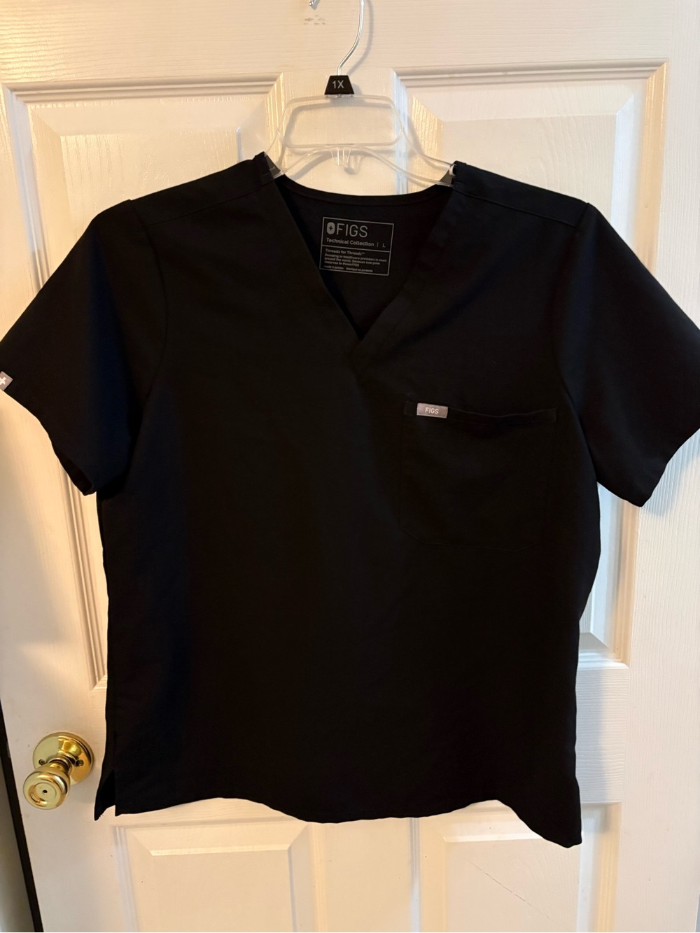 Figs Black V-Neck Scrub Top